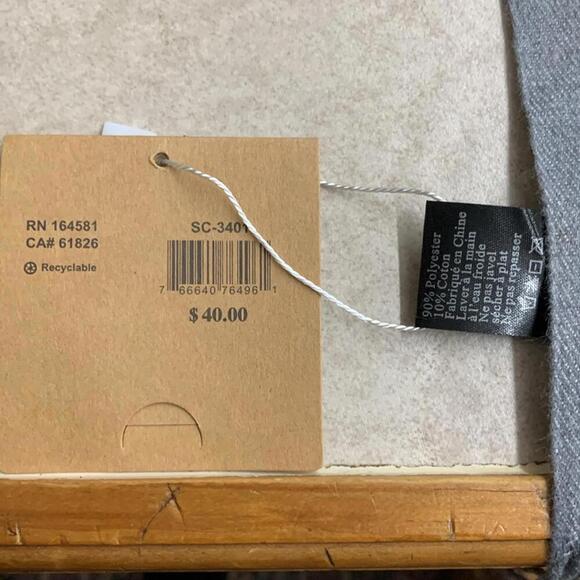 Just Cozy grey scarf multiple uses - Picture 4 of 9